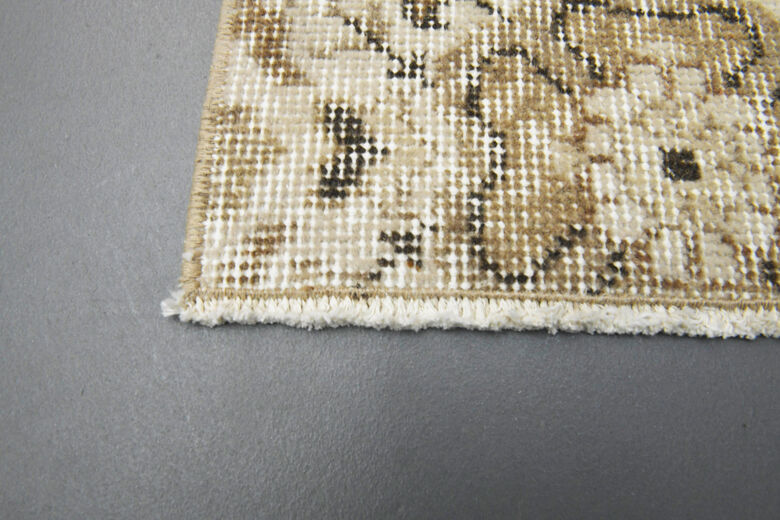 Floral Pattern Eclectic Anatolian Short Runner