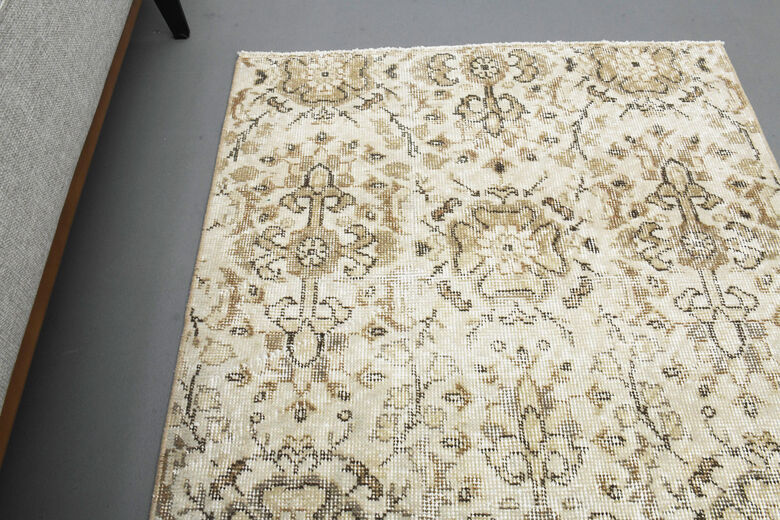 Floral Pattern Eclectic Anatolian Short Runner