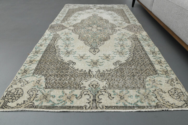 Persian Style Vintage Oushak Area Rug
