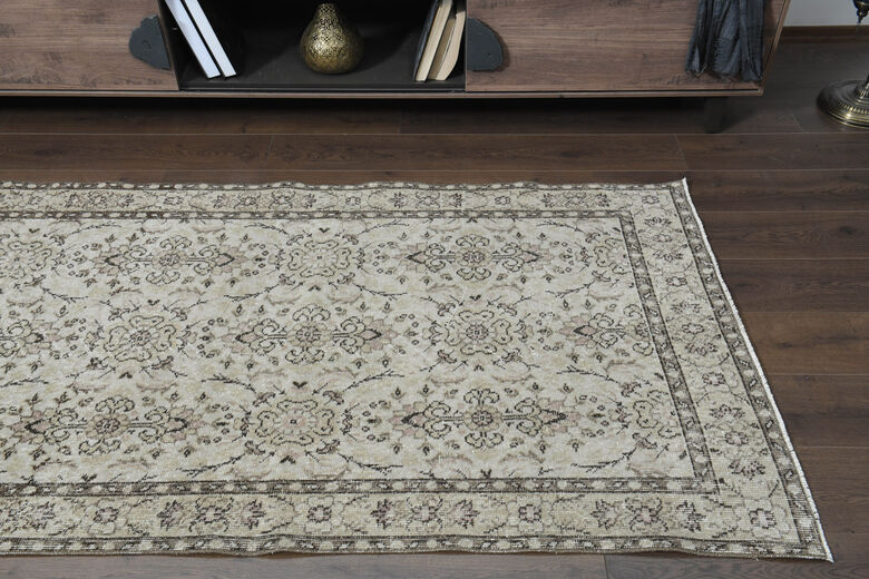 Floral Turkish Wool Hereke Area Rug