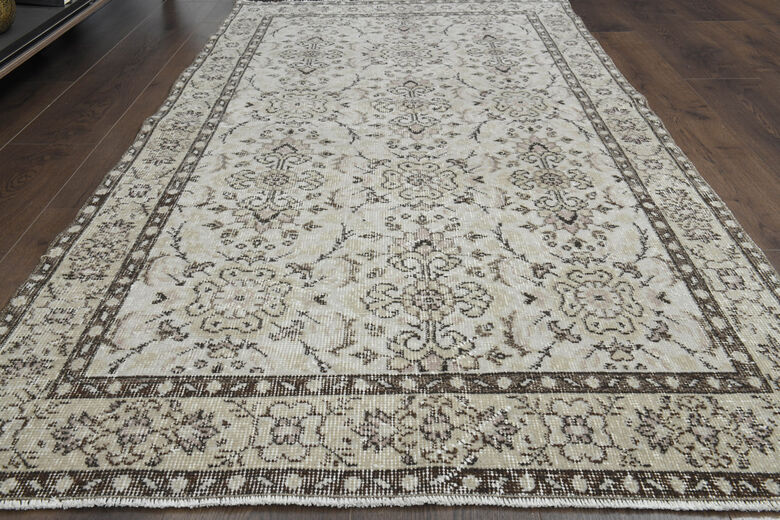 Floral Turkish Wool Hereke Area Rug