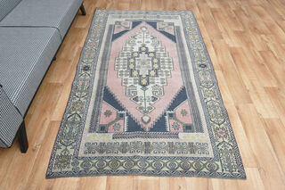 Farmhouse Decor Vintage Milas Rug - Thumbnail