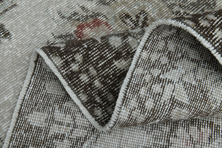 Vintage Turkish Oriental Rug