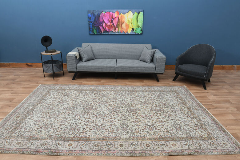 Beige Vintage Floral Area Rug
