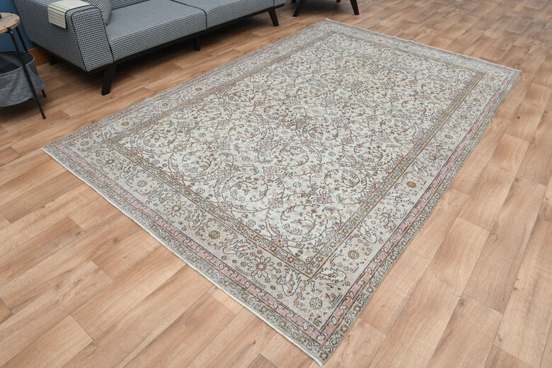 Beige Vintage Floral Area Rug