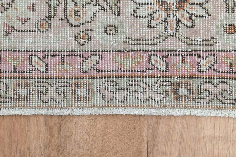 Beige Vintage Floral Area Rug
