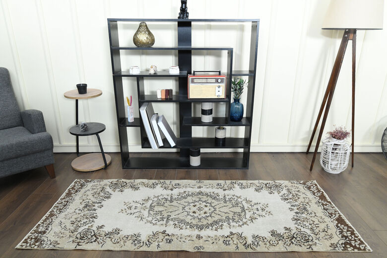 Beige Brown Oriental Rug