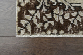 Beige Brown Oriental Rug - Thumbnail