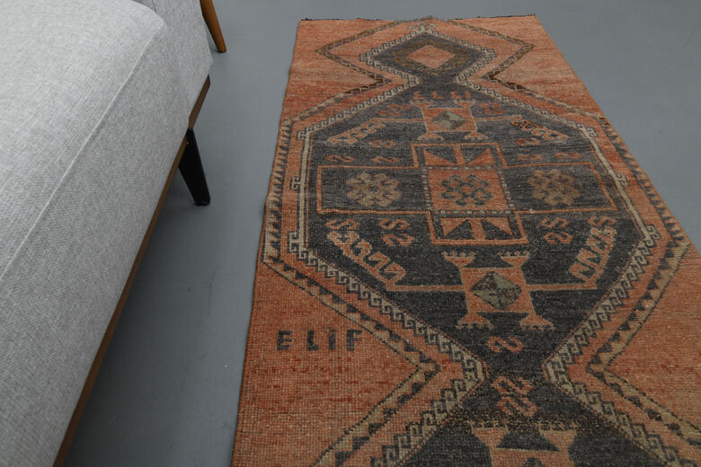 Red Black Vintage Runner