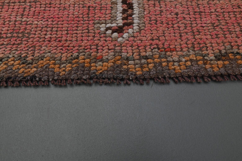 Pink Vintage Runner