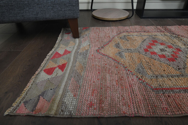 Faded Pink Vintage Runner