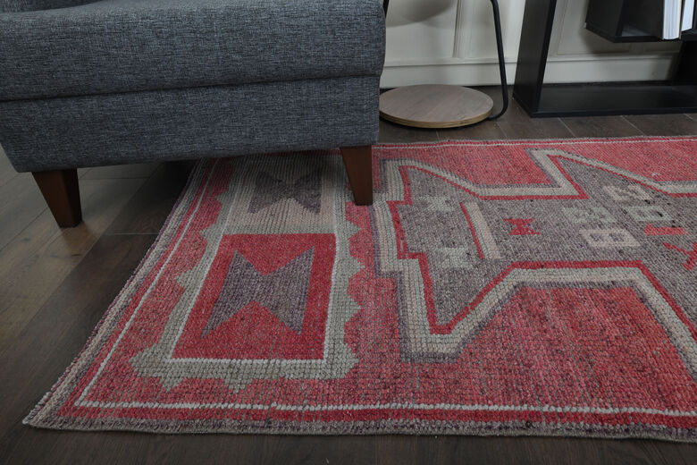 3x10 Pink Vintage Runner Rug