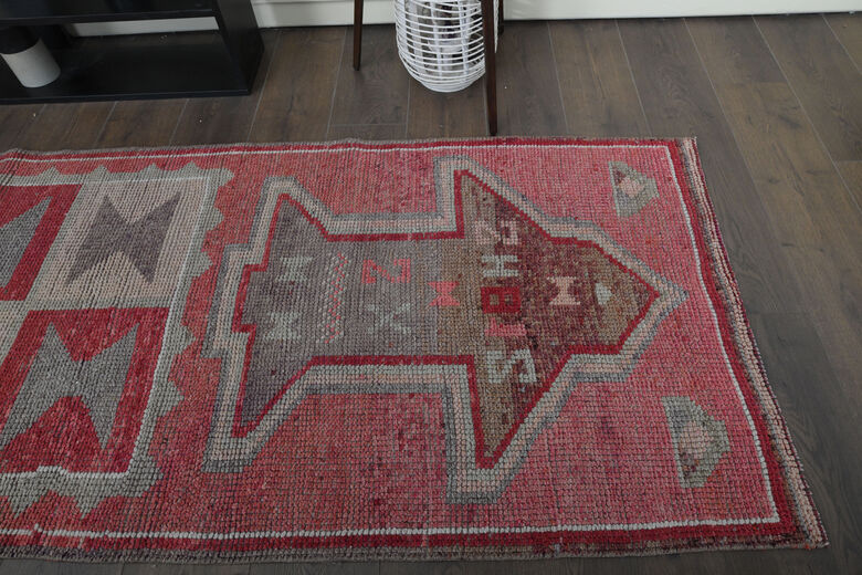 3x10 Pink Vintage Runner Rug