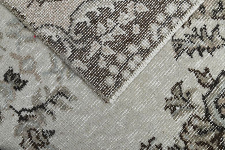 3'x7' Vintage Runner Rug