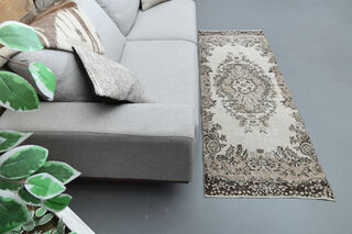 3'x7' Vintage Runner Rug - Thumbnail