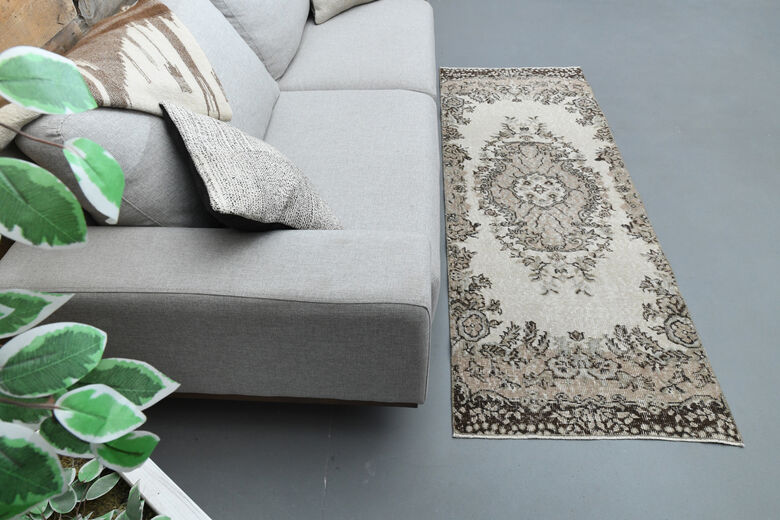3'x7' Vintage Runner Rug