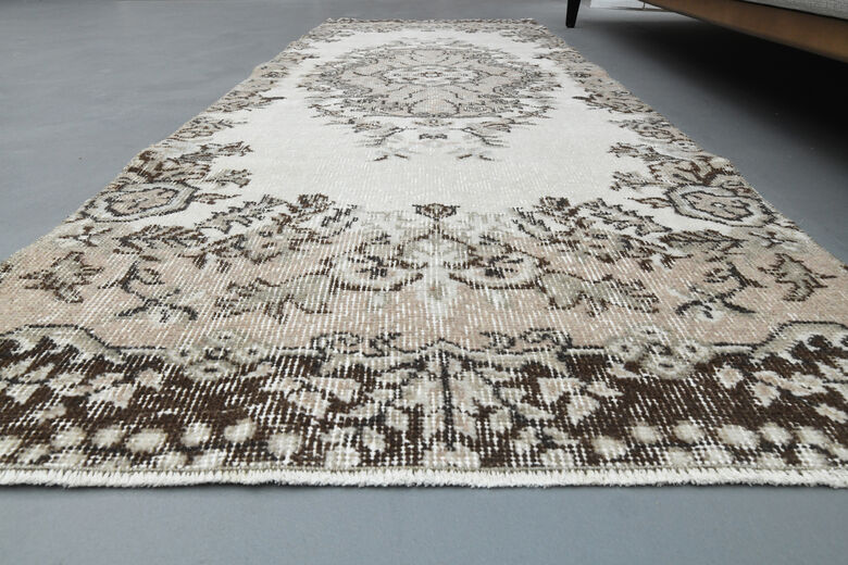 3'x7' Vintage Runner Rug