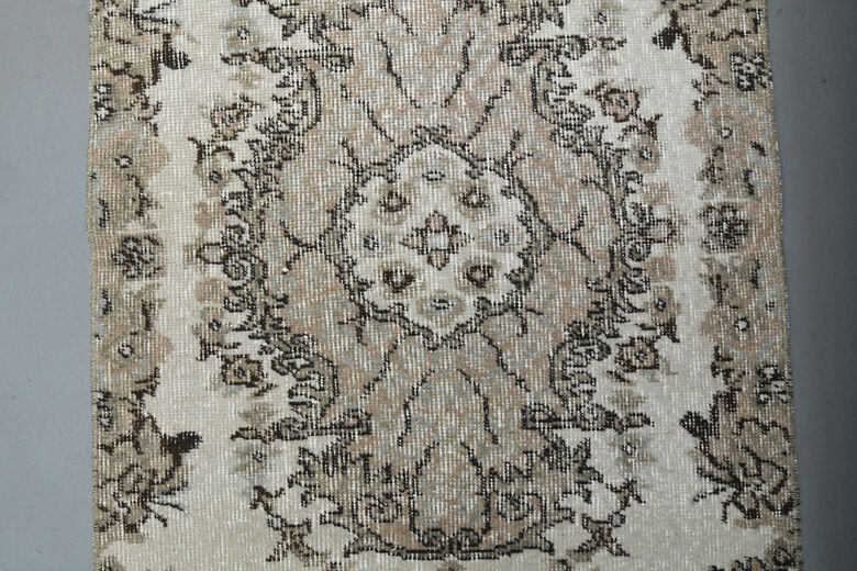 3'x7' Vintage Runner Rug