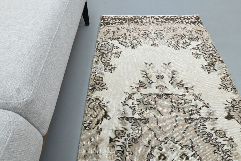 3'x7' Vintage Runner Rug