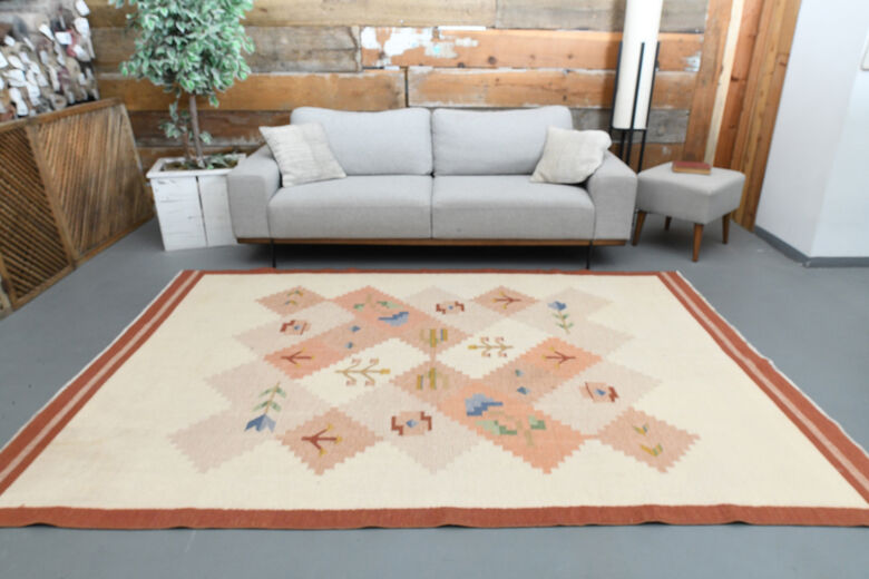 Contemporary Modern Vintage Area Rug