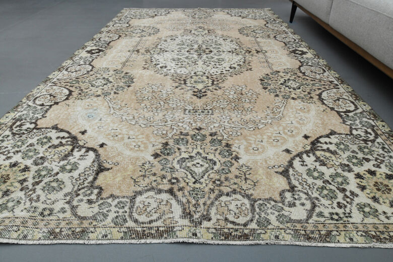 Vintage Turkish Oushak Rug