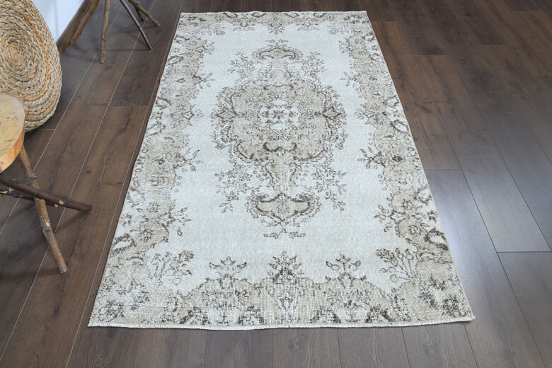 4x6 Vintage Turkish Rug