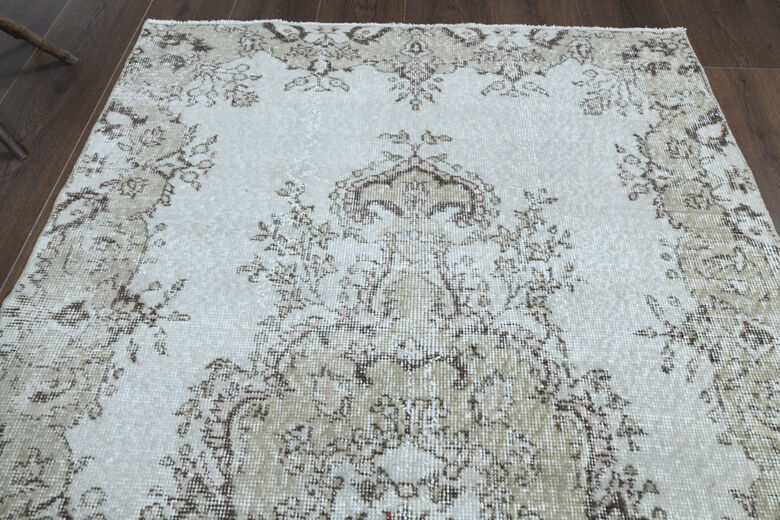 4x6 Vintage Turkish Rug
