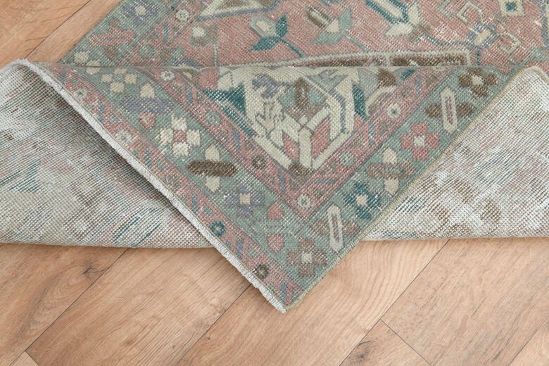 Vintage Turkish Oriental Oushak Rug