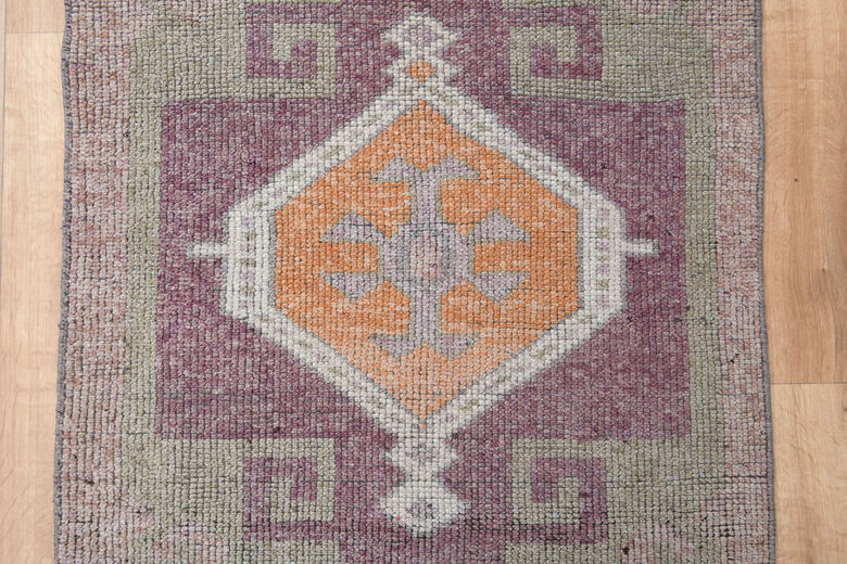 Purple Orange Vintage Runner